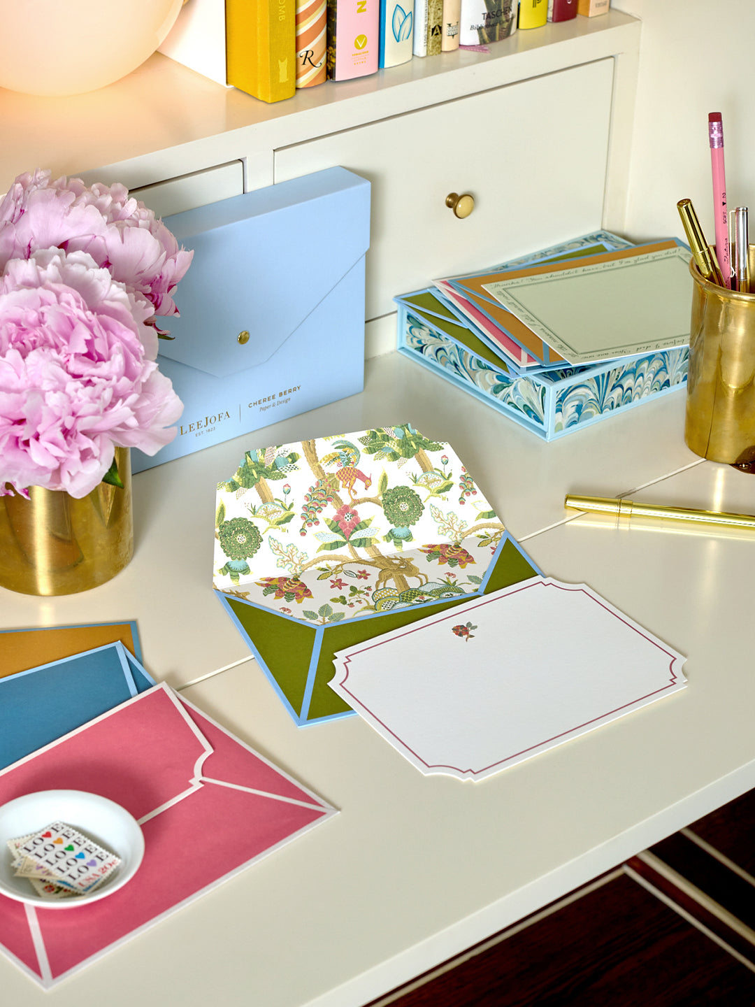 PREORDER SHIPS 9/8 – Lee Jofa Assorted Boxed Stationery Set